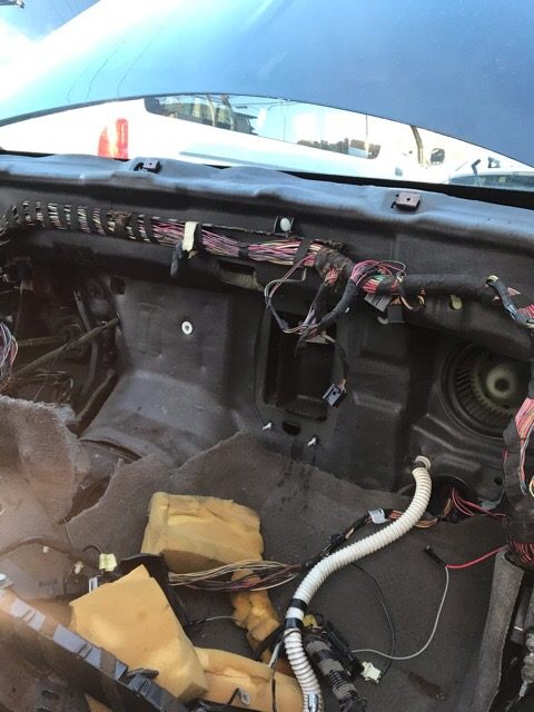 リンカーンタウンカー エアコン修理 | 輸入車販売 ZAMTECH (ザムテック)