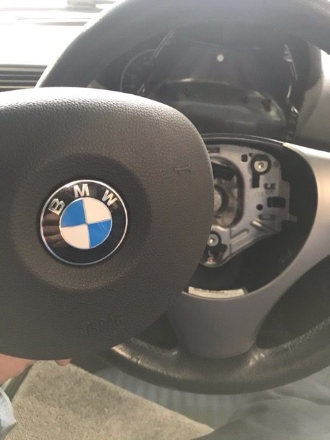 BMW1 ウインカー戻らない