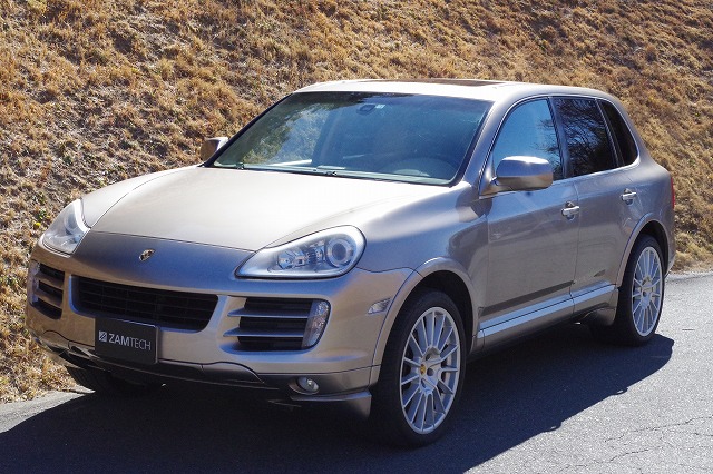 ポルシェ　カイエン　ゴールド　3.6L