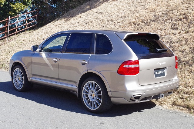 ポルシェ　カイエン　ゴールド　3.6L