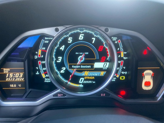 ランボルギーニ　アヴェンタドール　6.49L